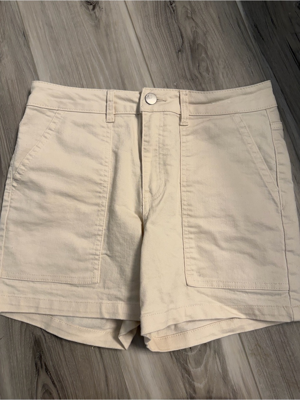 D. Jeans shorts size 8